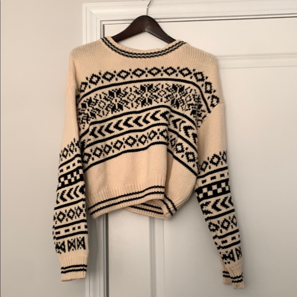Nordic style cropped sweater